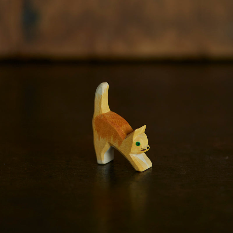 Handcrafted Wooden Small Cat Head Low