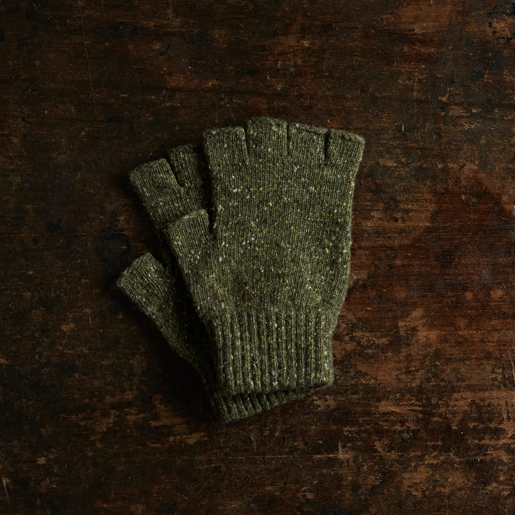 Adults Fingerless Gloves - Donegal Merino Wool - Lichen – MamaOwl