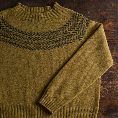 Garden Women's Sweater - Lambswool - Asparagus