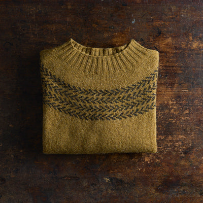 Garden Women's Sweater - Lambswool - Asparagus