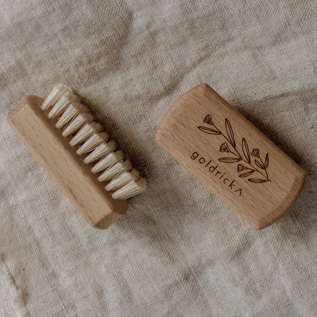 Wooden Nail Brush – MamaOwl