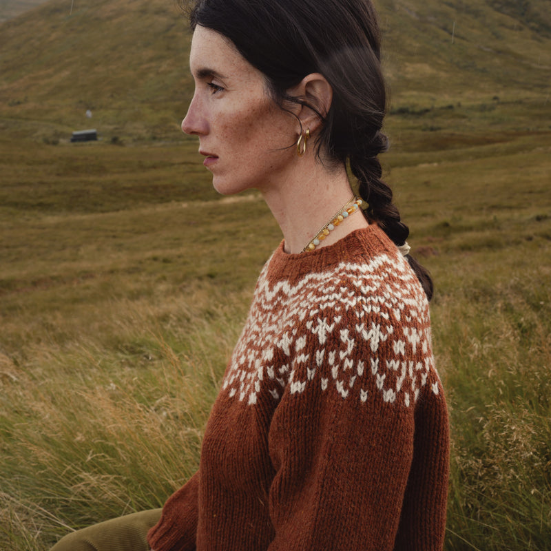 Cropped Isle Women's Sweater - Donegal Wool - Cinnamon