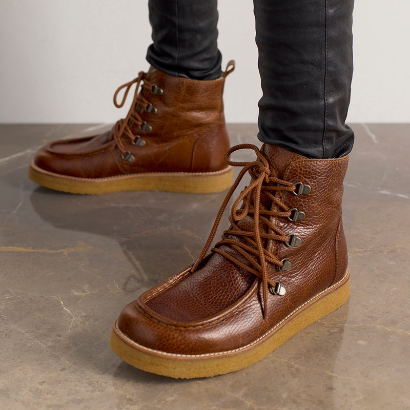 Women's Wool Lined Boots With Laces- Cognac