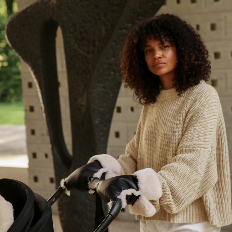 Merino Sheepskin Buggy Mittens - Noir/Milk