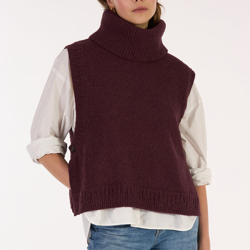 Women's Alpaca Jenny Collar Tank Top - Wine