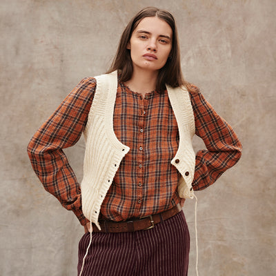 Women's Undyed Wool Cable Vest - Off White
