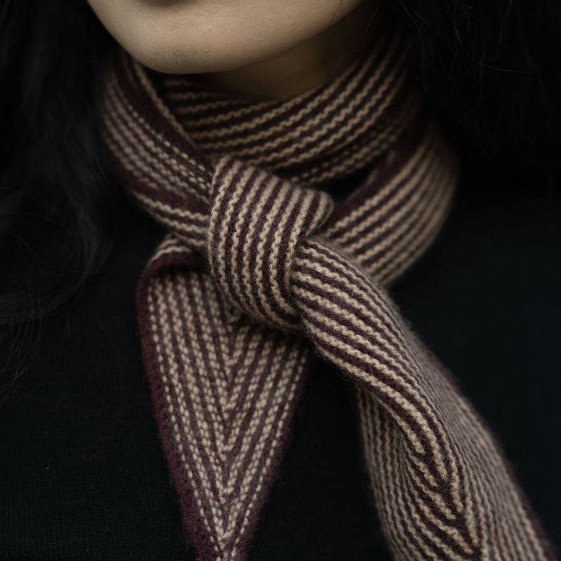 Women's Cashmere Sailor Neck Scarf - Wine