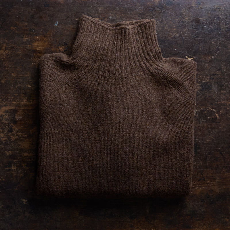 Highland Women's Rollneck - Lambswool - Burnt Umber