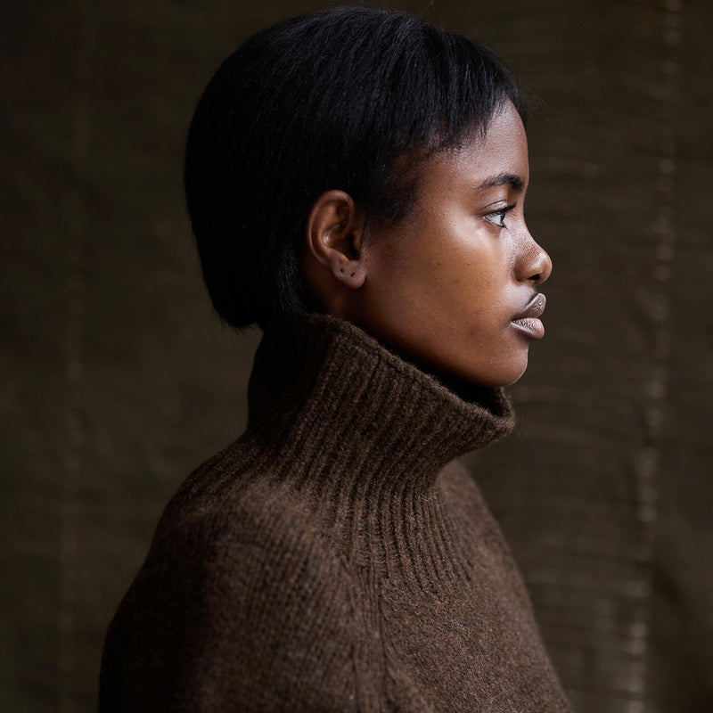 Highland Women's Rollneck - Lambswool - Burnt Umber