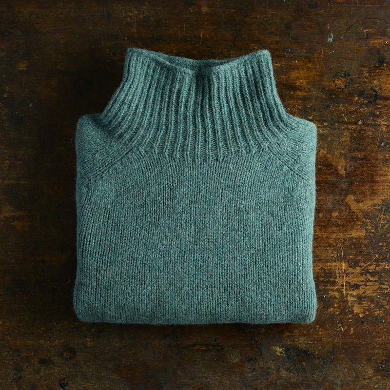 Highland Women's Rollneck Sweater - Lambswool - Dusk