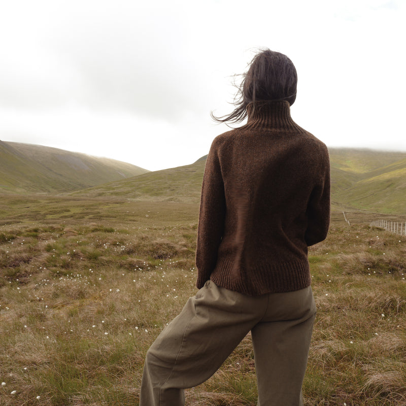 Highland Women's Rollneck - Lambswool - Burnt Umber
