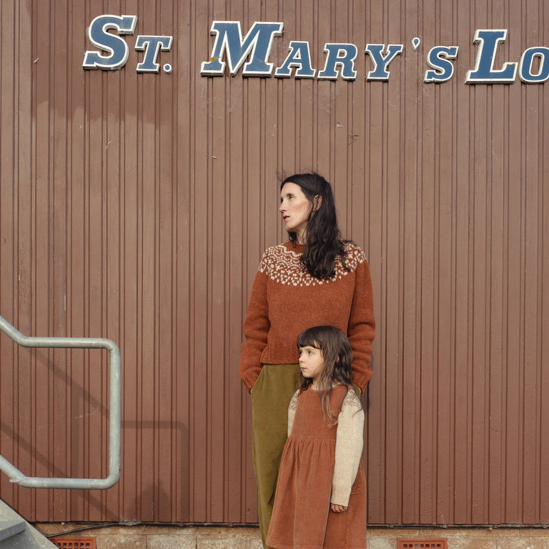 Cropped Isle Women's Sweater - Donegal Wool - Cinnamon