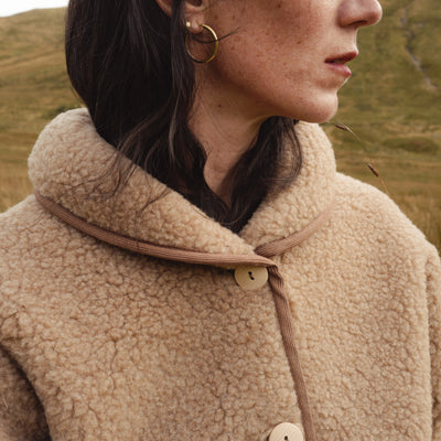 Oryx Women's Jacket - Wool Teddy Fleece - Walnut