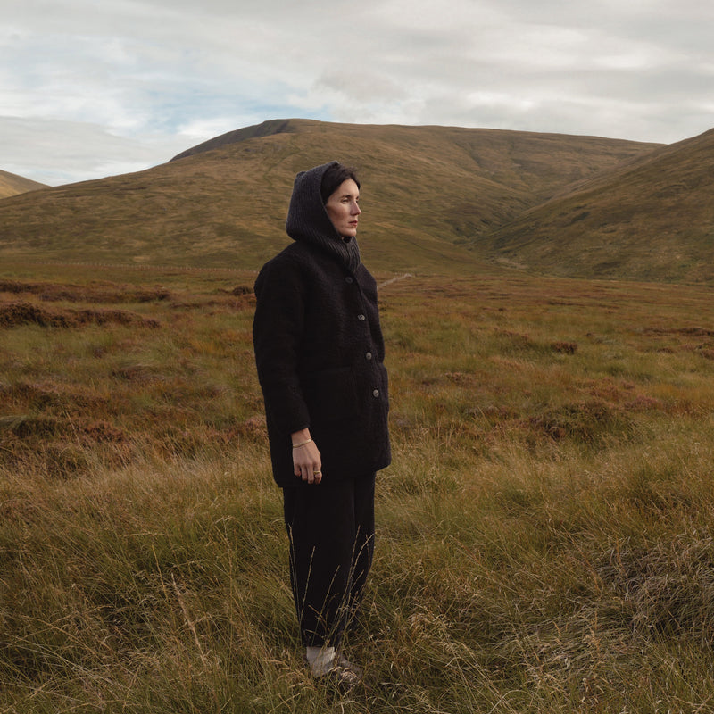 Sika Women's Coat - Wool Teddy Fleece - Coal