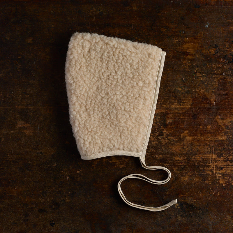 Topi Adults Bonnet - Wool Teddy Fleece - Oatmeal
