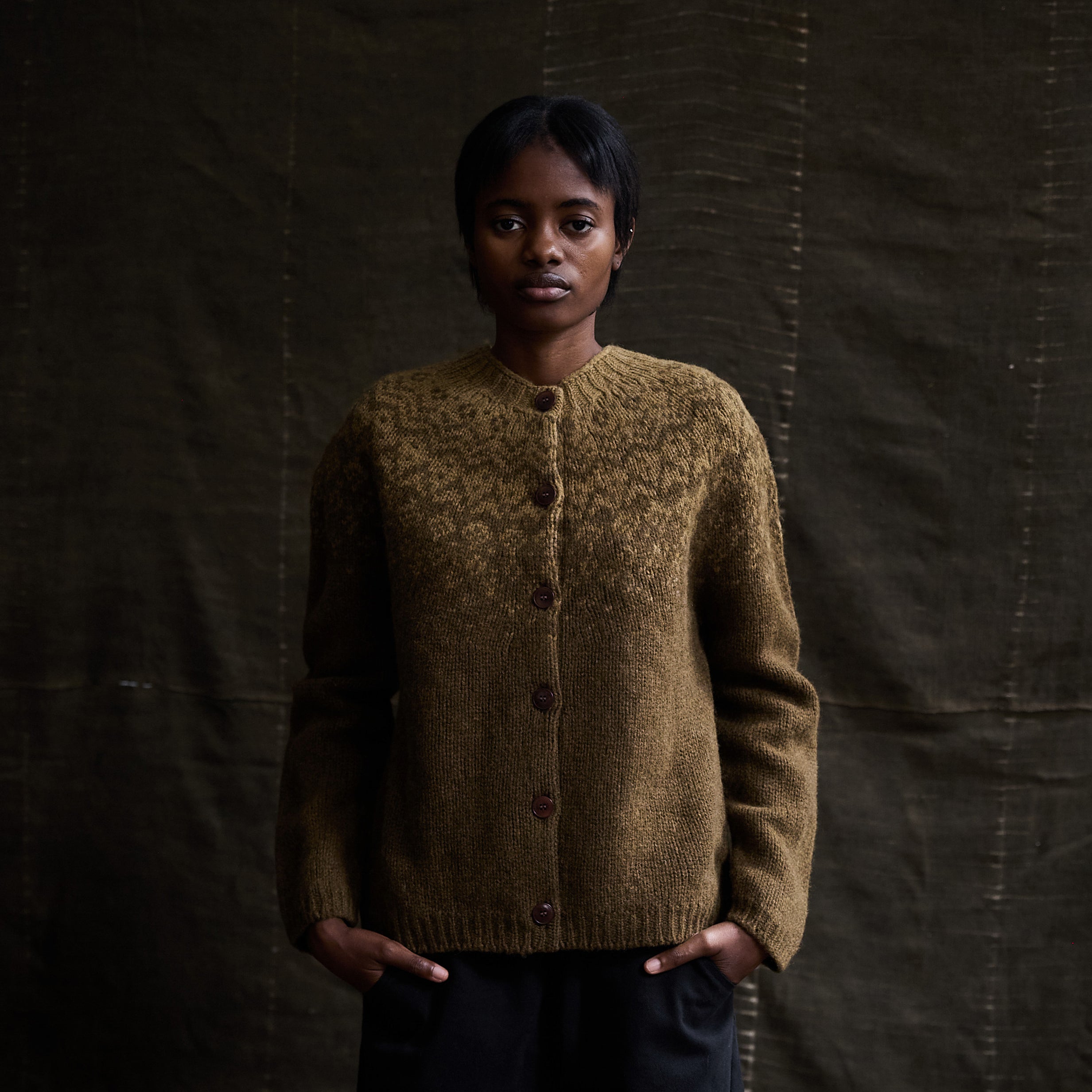 Women's Lambswool Cardigan in green - sizes Small to XL – MamaOwl