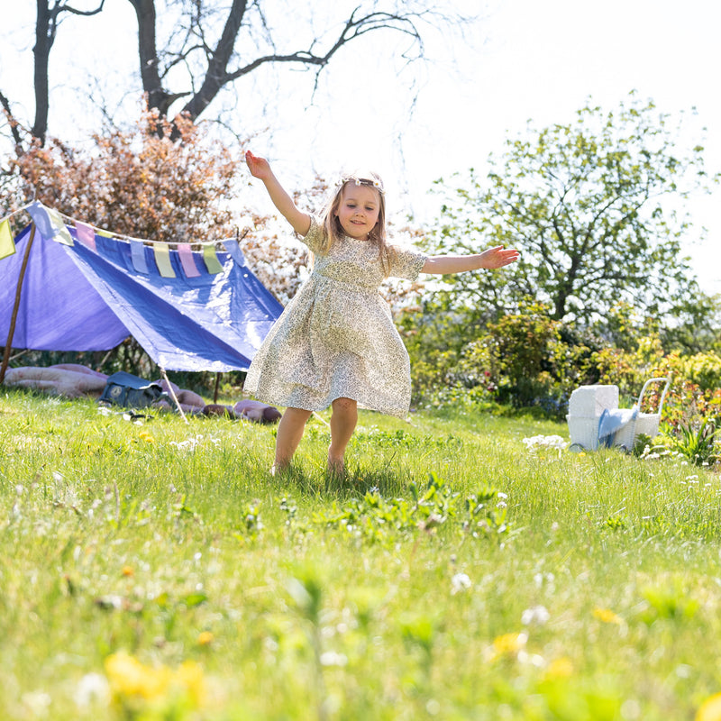 The Cottage Garden Den Kit