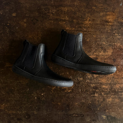 Women's Leather Sensus Chelsea Boots - Obsidian