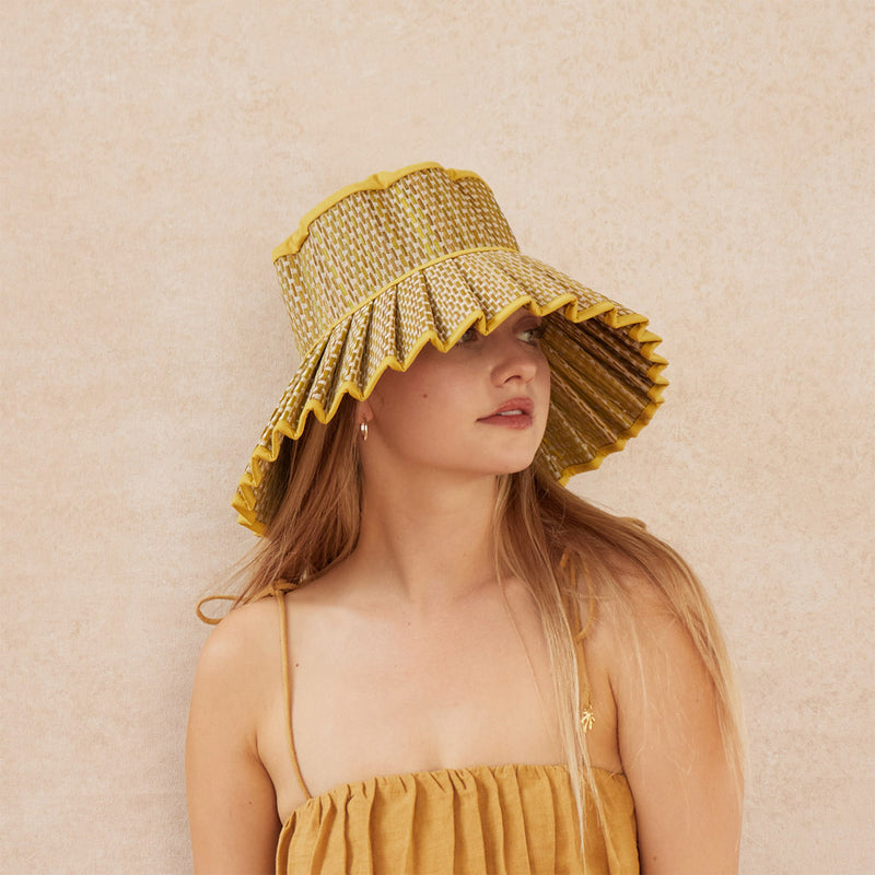 Women's Hand Woven Natural Grass Capri Hat - Tuscany