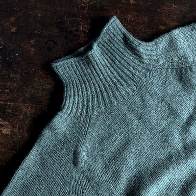 Highland Women's Rollneck Sweater - Lambswool - Dusk