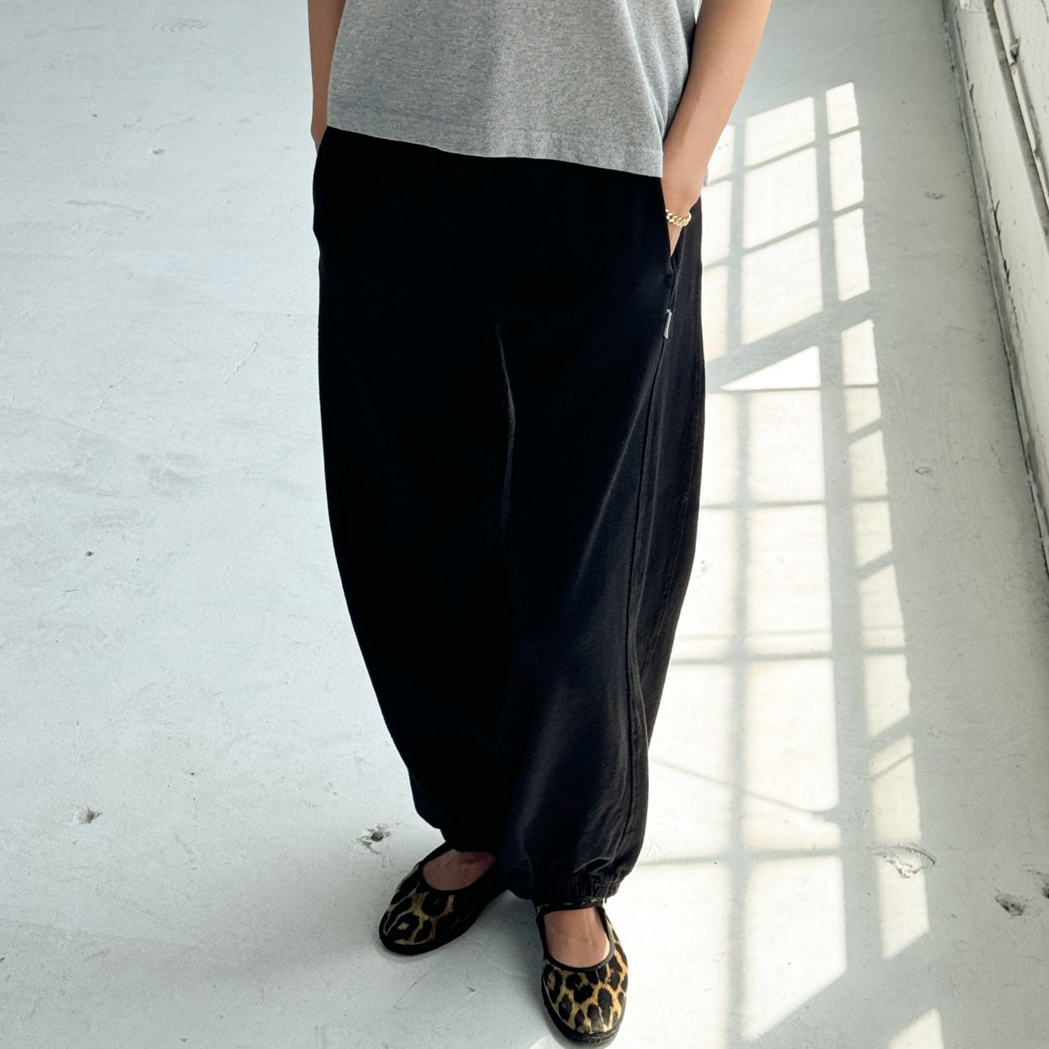 Women's Cotton Balloon Pants in black - sizes Small to Large – MamaOwl