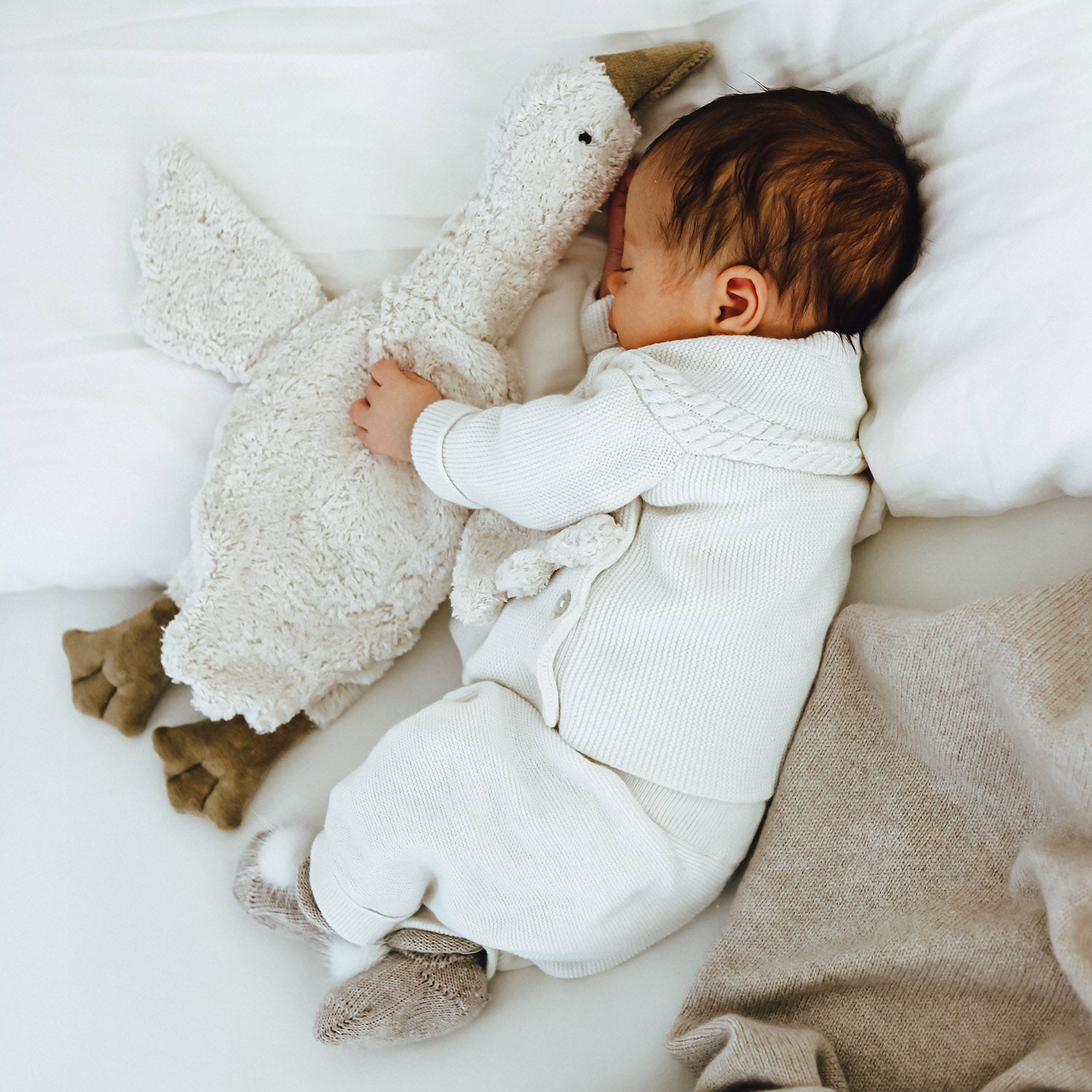Cotton Small Goose - White – MamaOwl