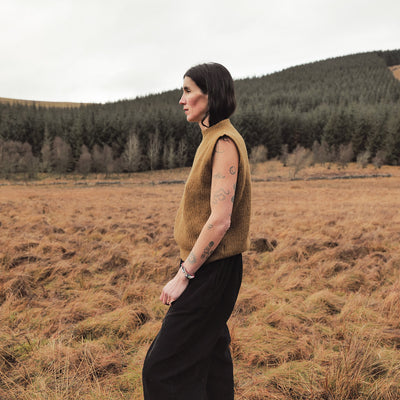 Breeze Women’s Vest - Lambswool - Asparagus