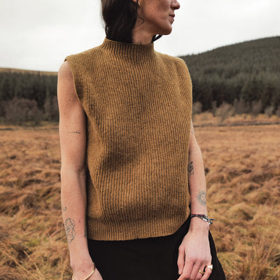 Breeze Women’s Vest - Lambswool - Asparagus