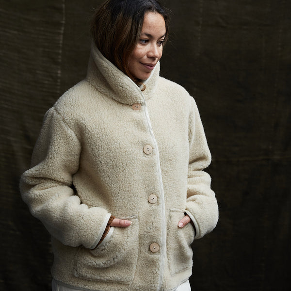 Women’s Wool Teddy Fleece Jacket in beige - sizes Small to XL – MamaOwl
