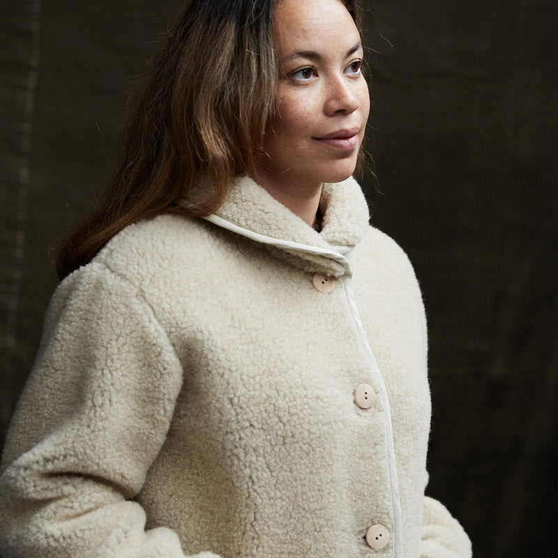 Women’s Wool Teddy Fleece Jacket in beige - sizes Small to XL – MamaOwl