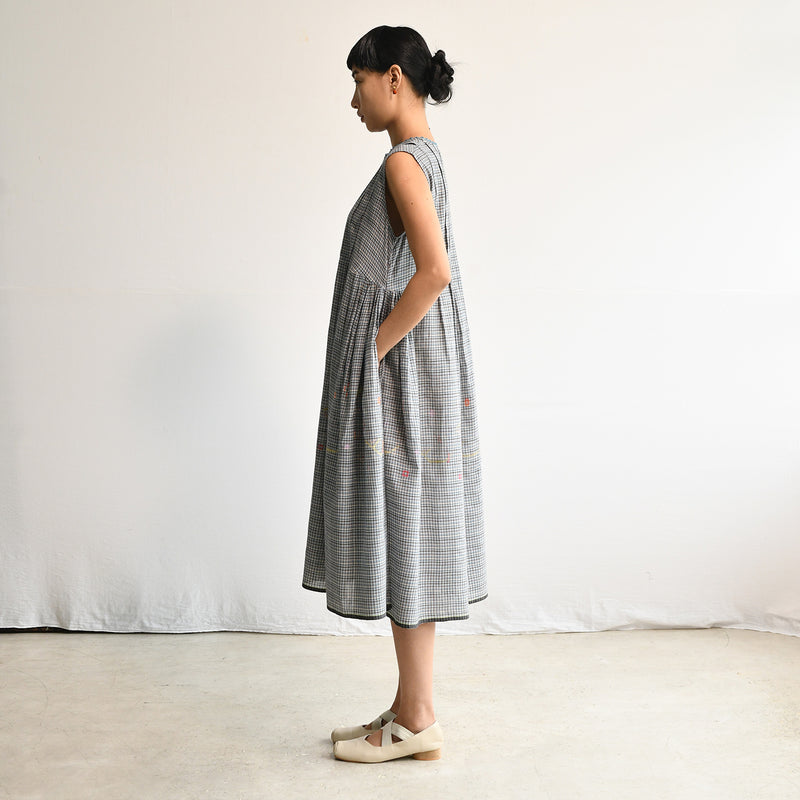 Women's Handloomed Cotton Nori Dress - Sepia Check