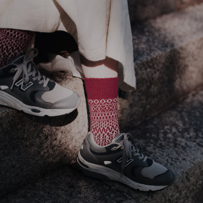 Adults Wool Jacquard Socks - Wine
