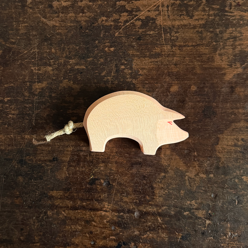 Handcrafted Wooden Pig Head Low - Pink