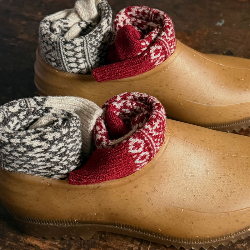 Adults Wool Jacquard Socks - Wine