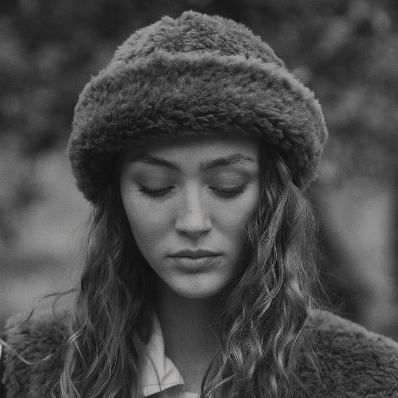 Women's Teddy Wool Cloud Hat - Brown