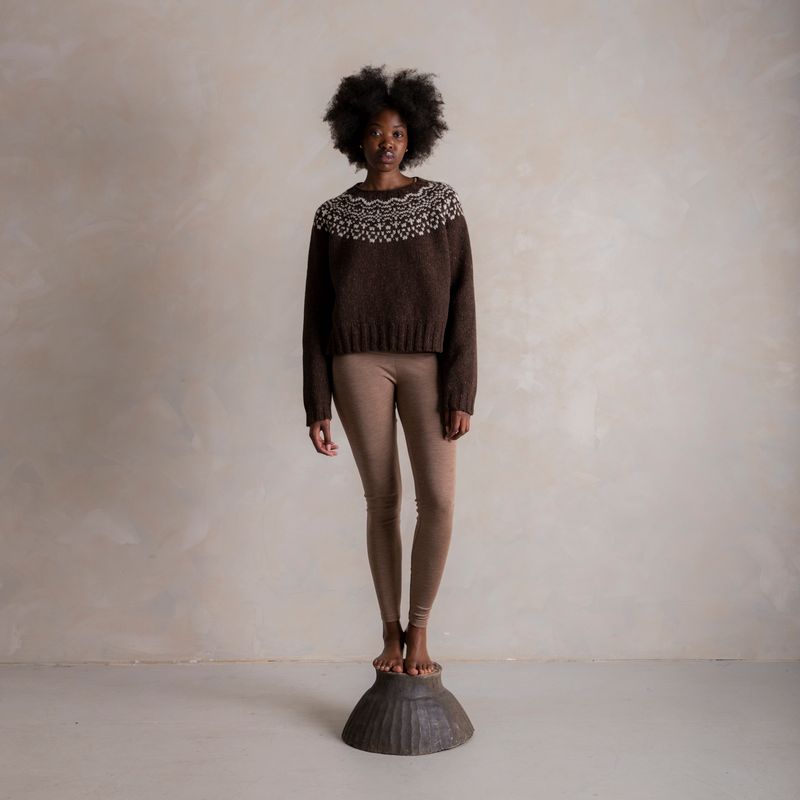 Cropped Isle Women's Sweater - Donegal Wool - Umber