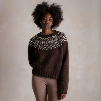 Cropped Isle Women's Sweater - Donegal Wool - Umber