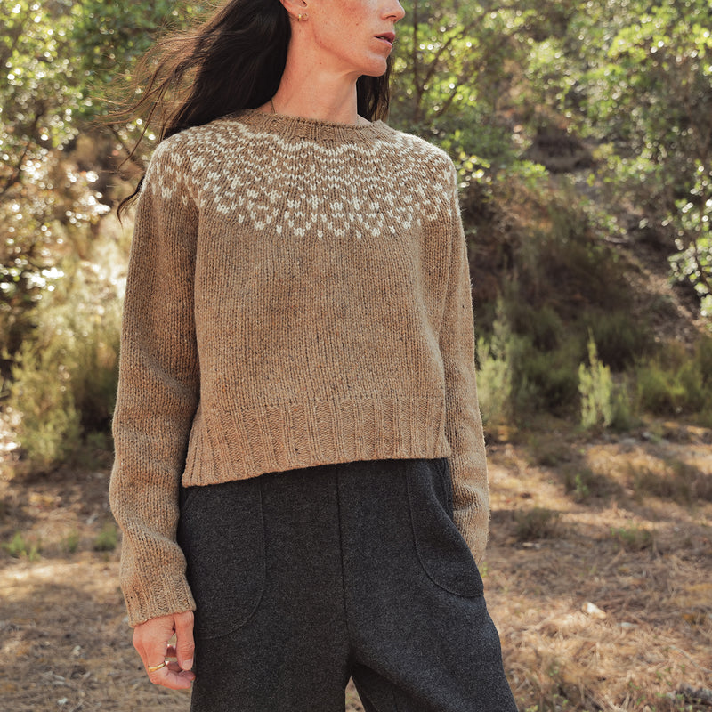 Cropped Isle Women's Sweater - Donegal Wool - Husk