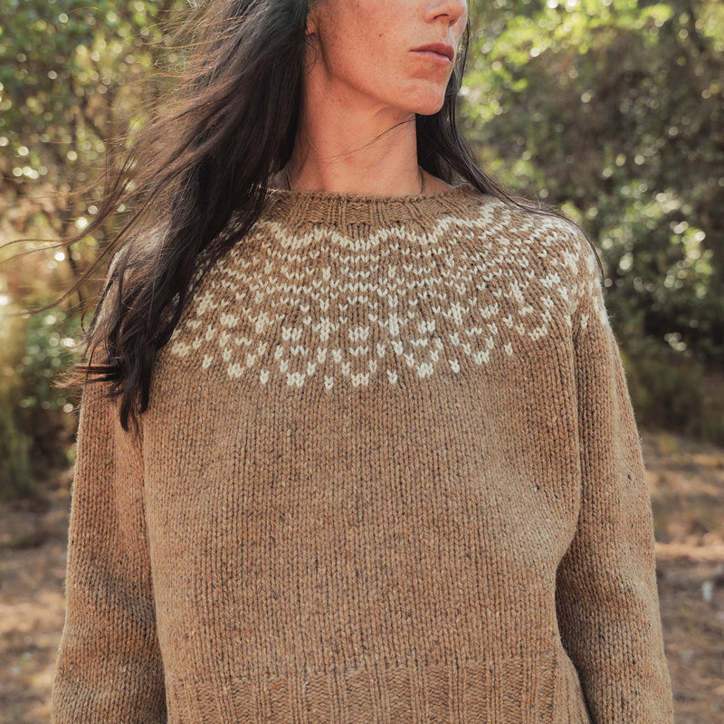 Cropped Isle Women's Sweater - Donegal Wool - Husk