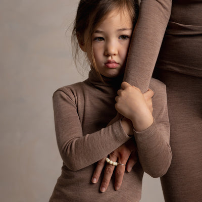 Auk Kids Top - Merino Wool & Silk - Warm Driftwood