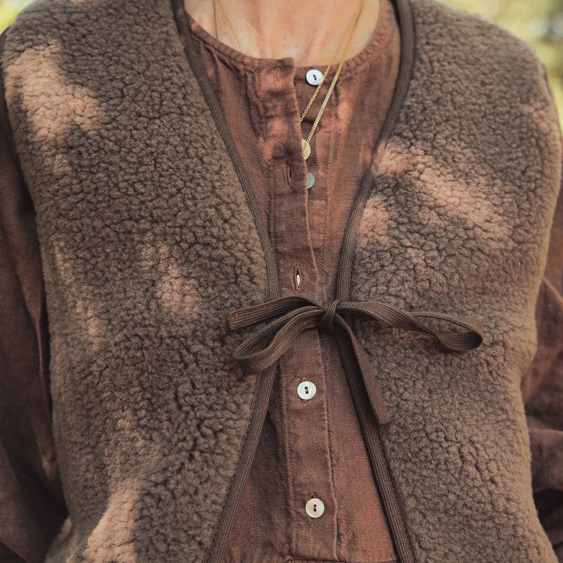 Sambar Women's Vest - Wool Teddy Fleece - Cocoa
