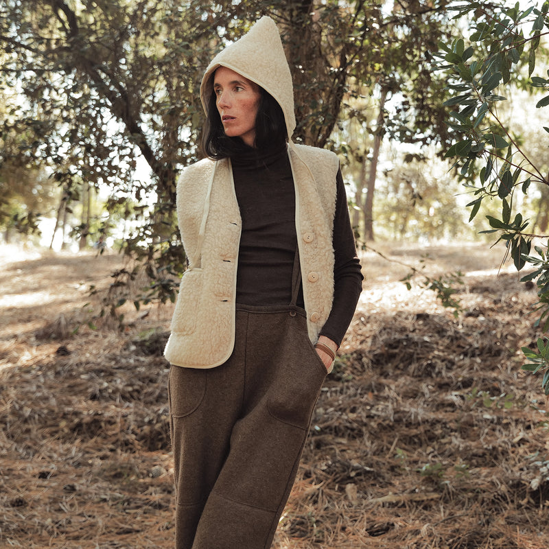 Elk Women's Vest - Wool Teddy Fleece - Oatmeal