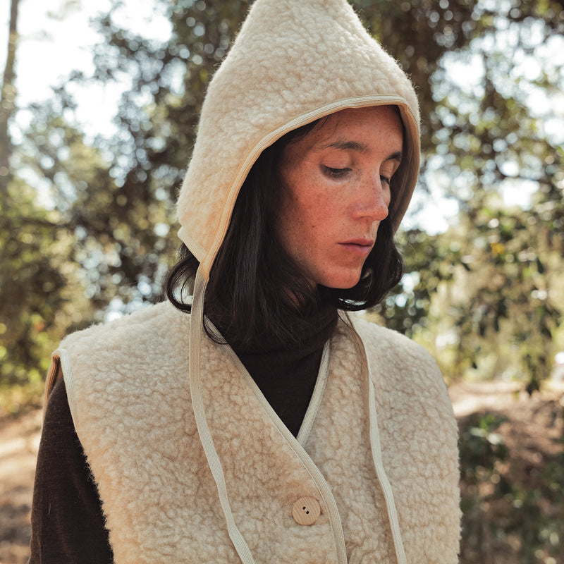 Topi Adults Bonnet - Wool Teddy Fleece - Oatmeal