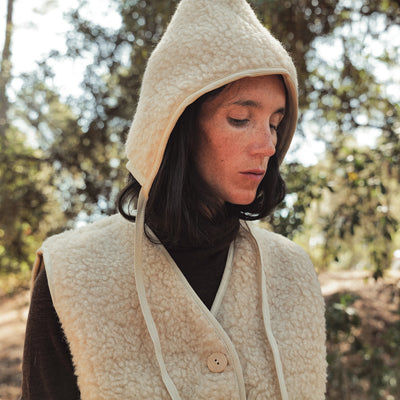 Topi Adults Bonnet - Wool Teddy Fleece - Oatmeal