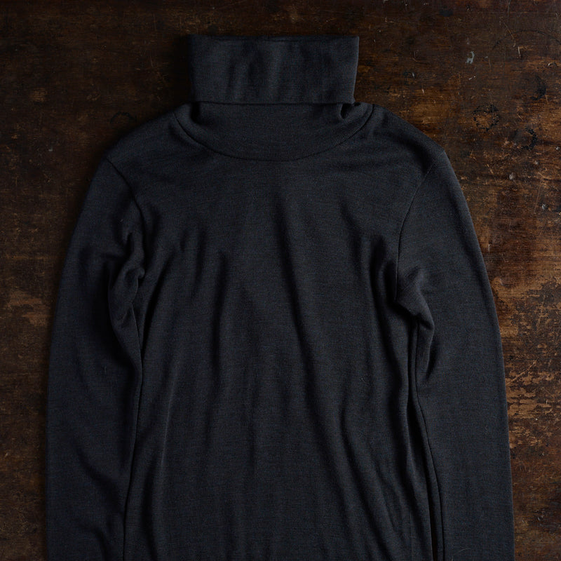 Auk Women's Top - Merino Wool & Silk - Cosmos