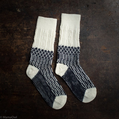 Adults Wool Nordic Socks - Natural/Navy