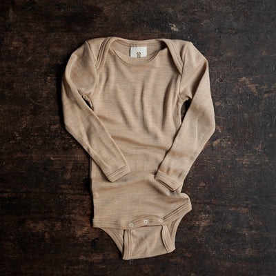 Robin Baby Body - Merino Wool & Silk - Sandstorm