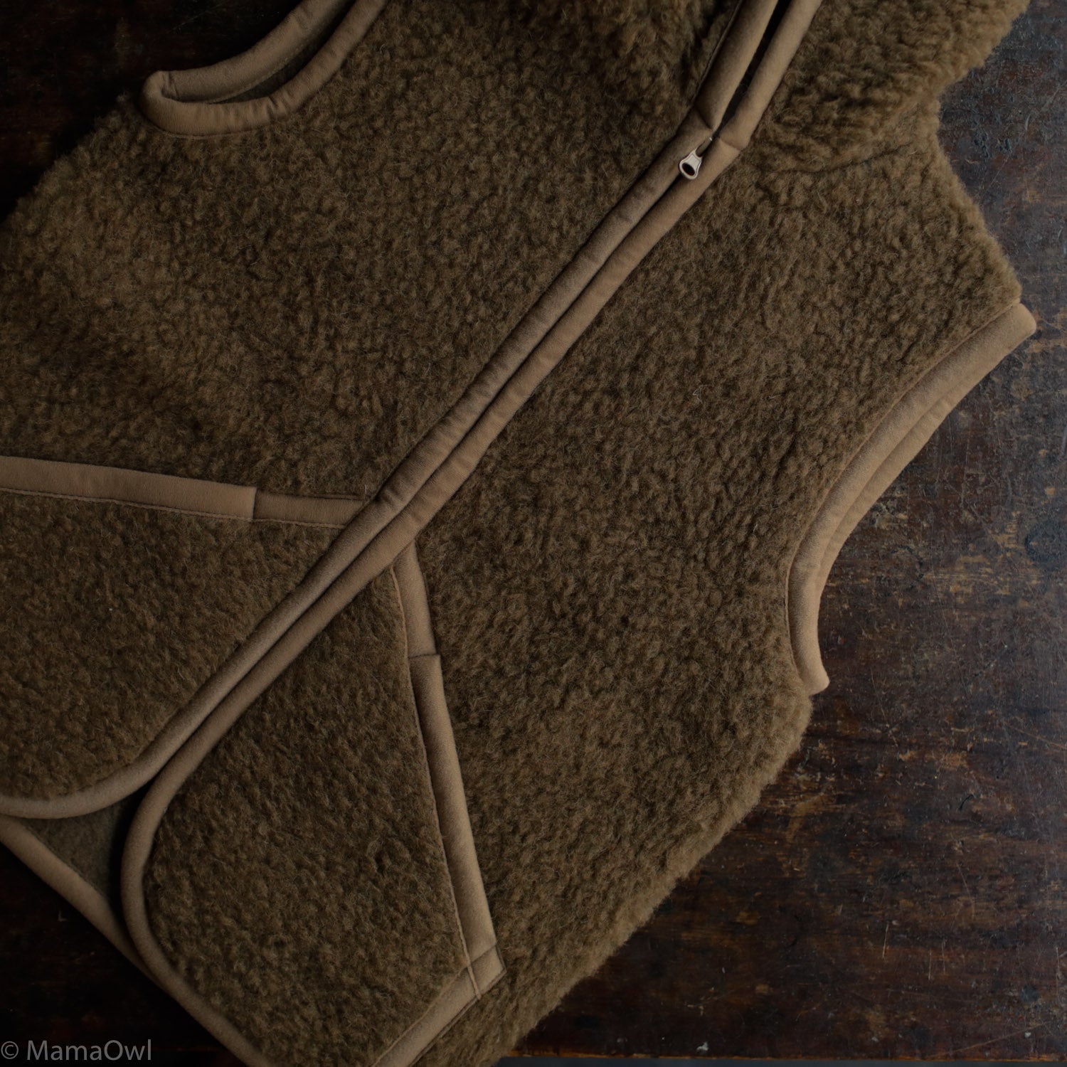 Women's Wool Teddy Fleece Hooded Everest Zip Vest - Bark – MamaOwl