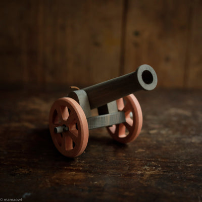 Handcrafted Wooden Large Cannon With Cannonballs